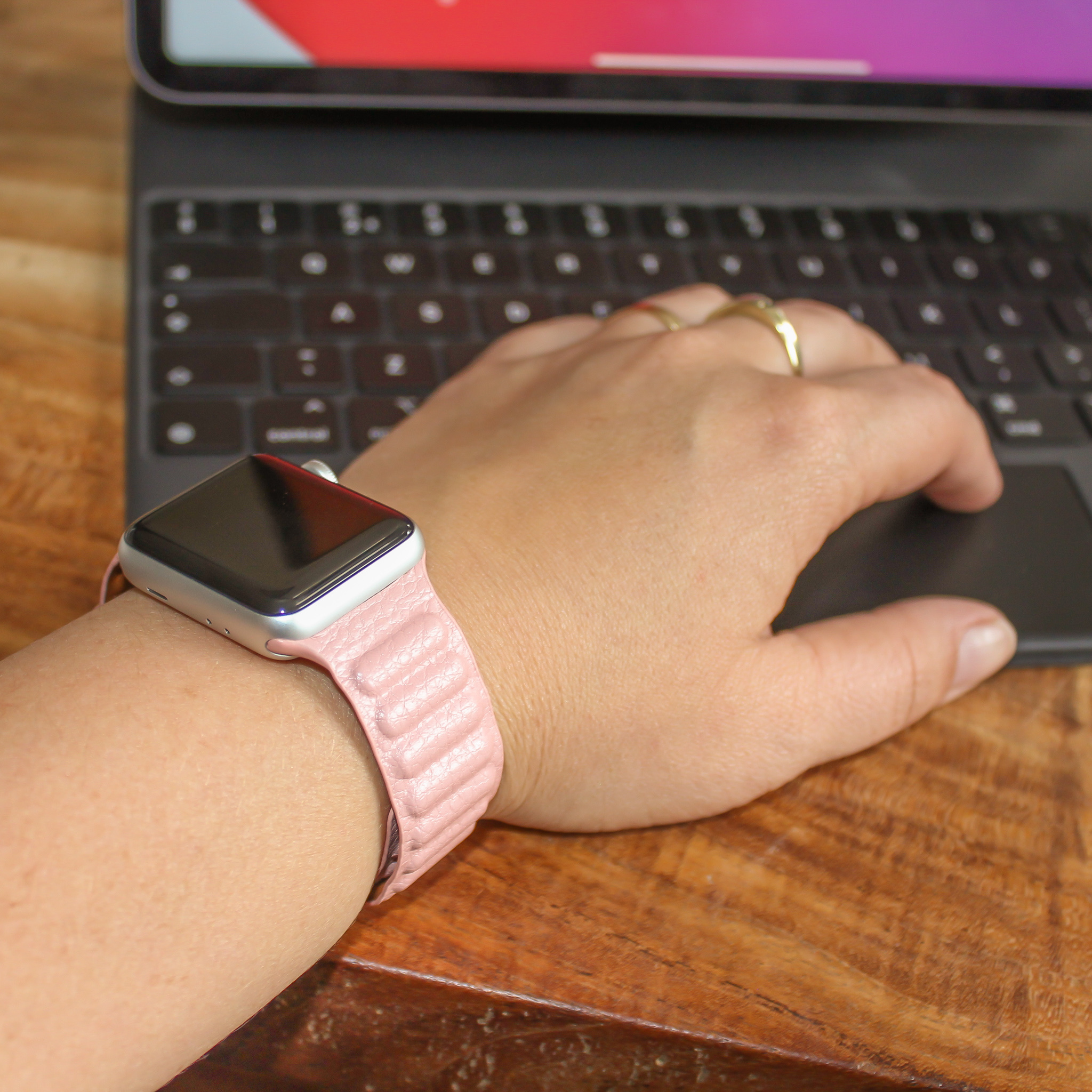 Apple Watch Solo Loop Lederarmband - rosa