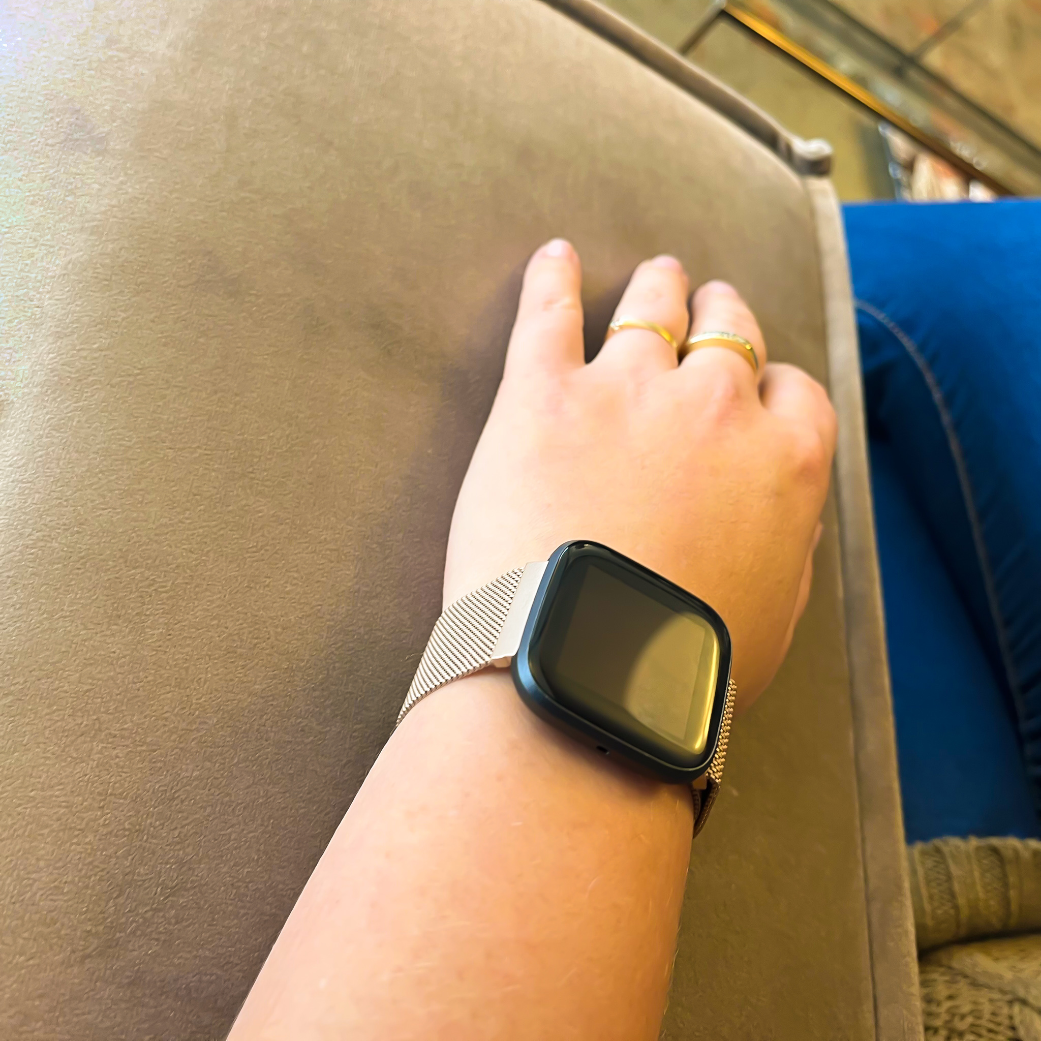 Fitbit Versa Milanaise Armband - champagne