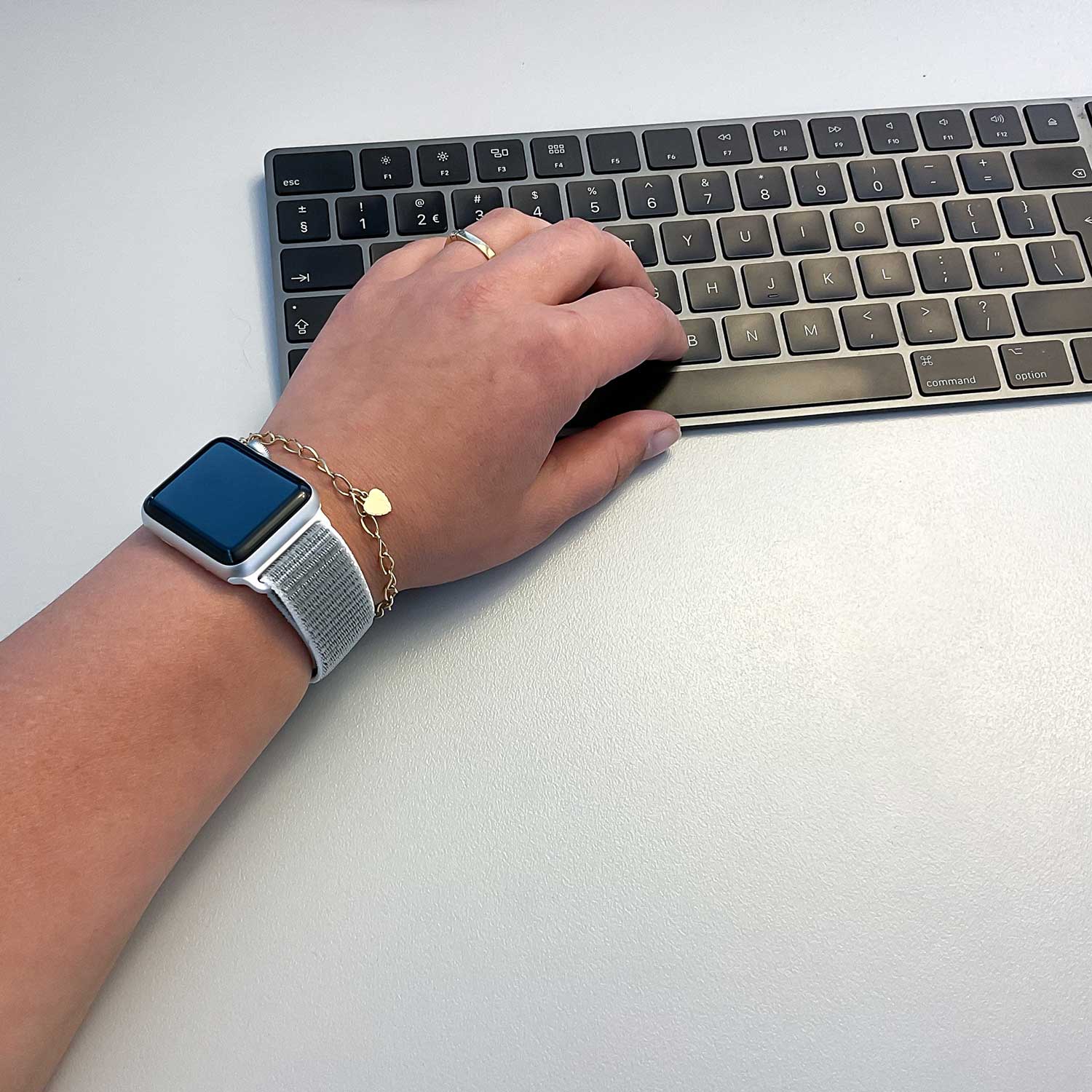 Apple Watch Nylon Sport Loop - Muschel